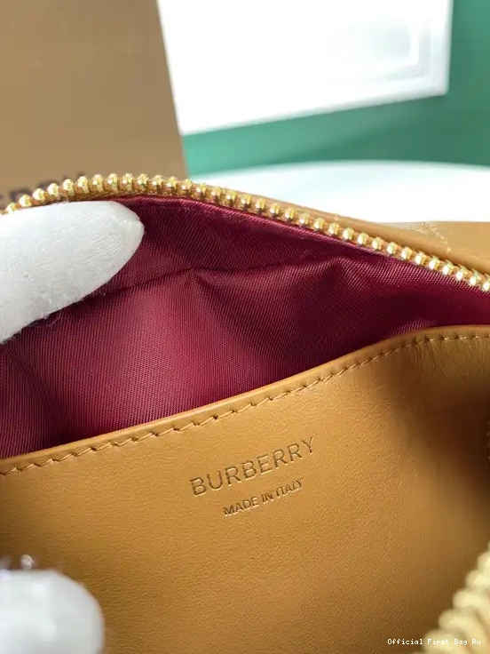 Official FirstBag Ru Bag BURBERRY MINI Camera Lola 0529